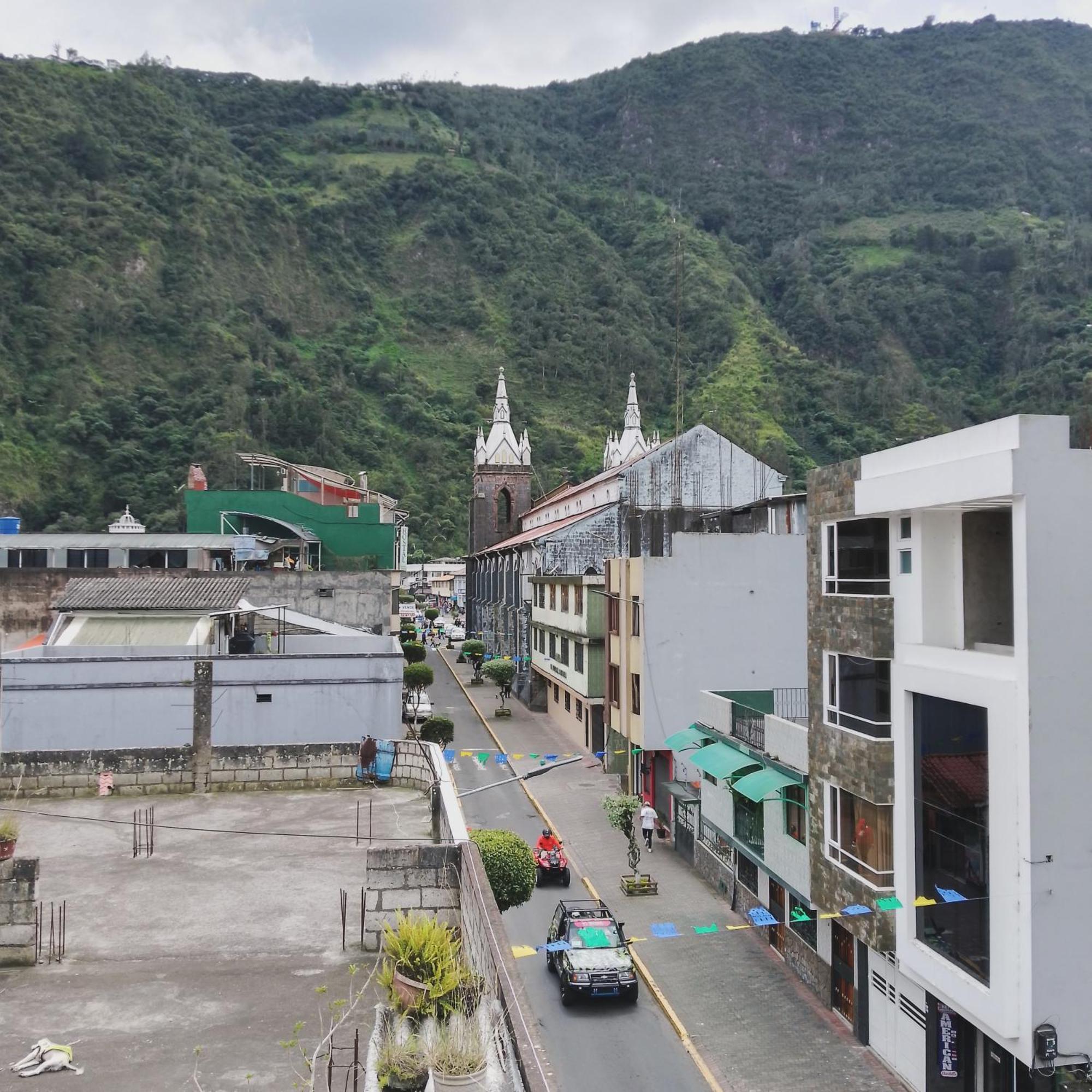 Hotel Amazonia Y Sol Baños Eksteriør billede