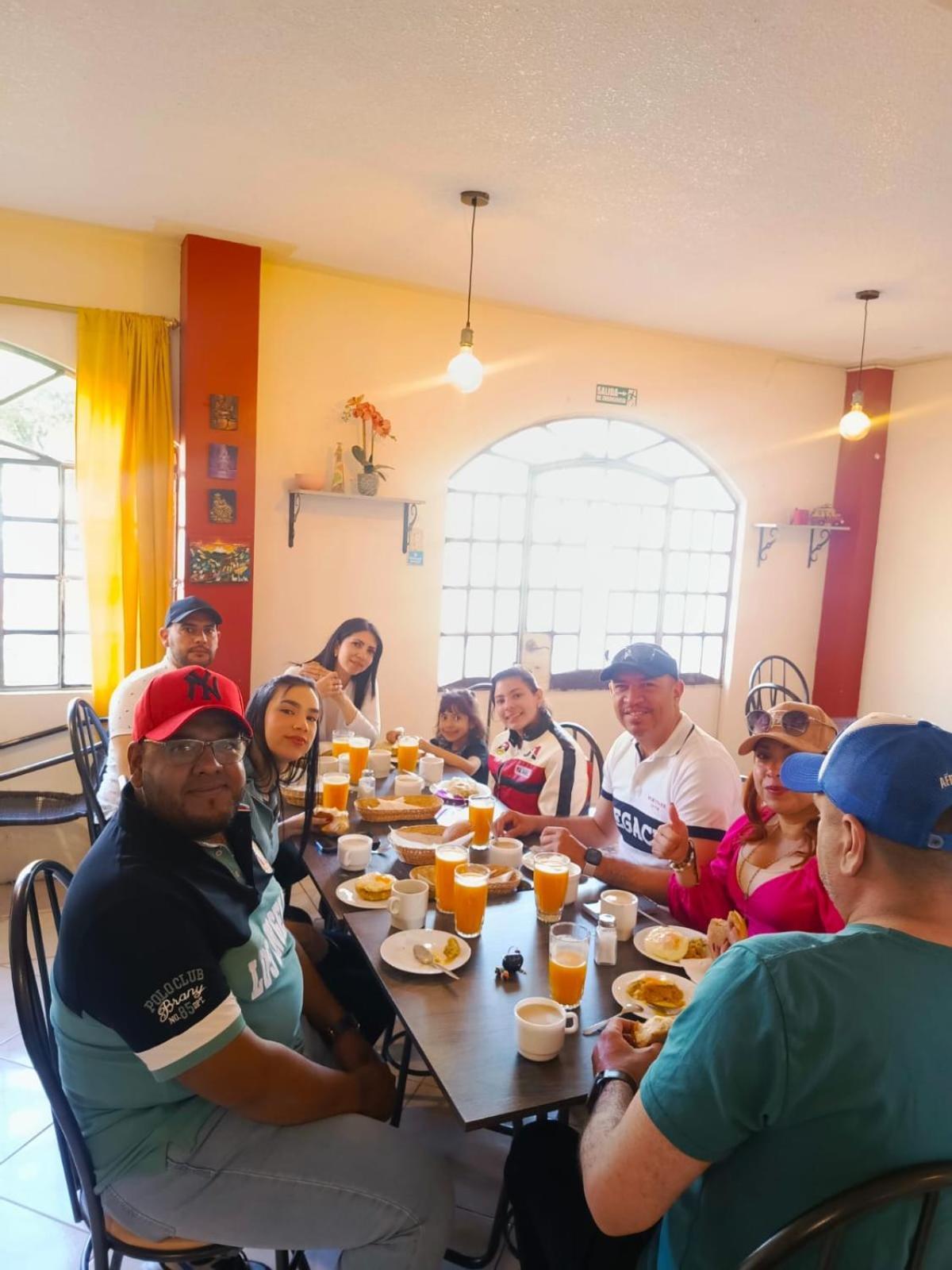 Hotel Amazonia Y Sol Baños Eksteriør billede