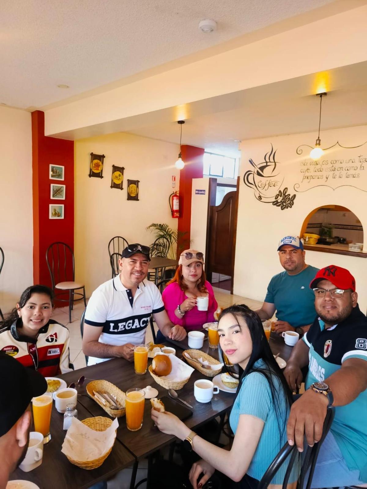 Hotel Amazonia Y Sol Baños Eksteriør billede